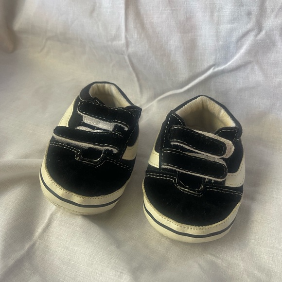 Baby vans - Picture 3 of 3